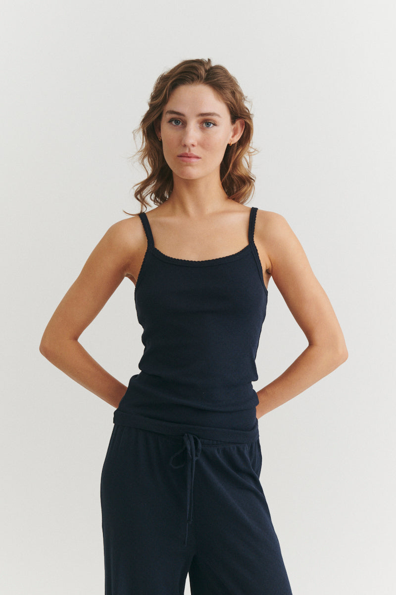 Basic Apparel Arense Strap Top Toppe 606 Sky Captain