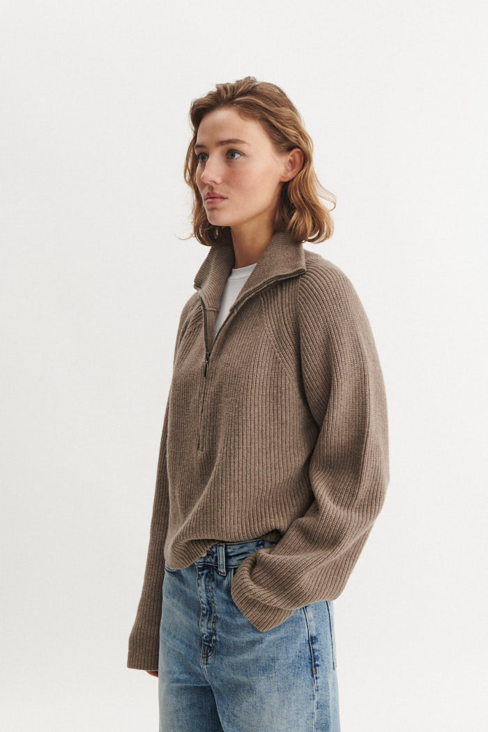 Basic Apparel Cady Zip Sweater Sweaters 715 Greige