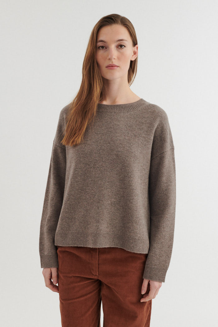 Basic Apparel Liz O-Neck Sweaters 833 Portobella