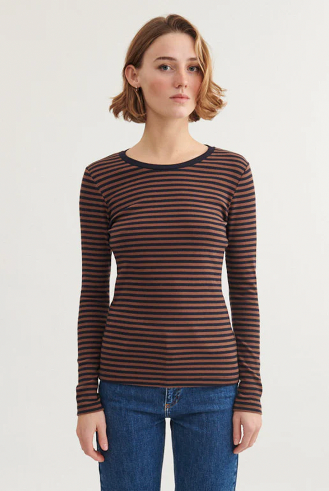 Basic Apparel Ludmilla LS Tee T-shirts 692 Carafe / Black