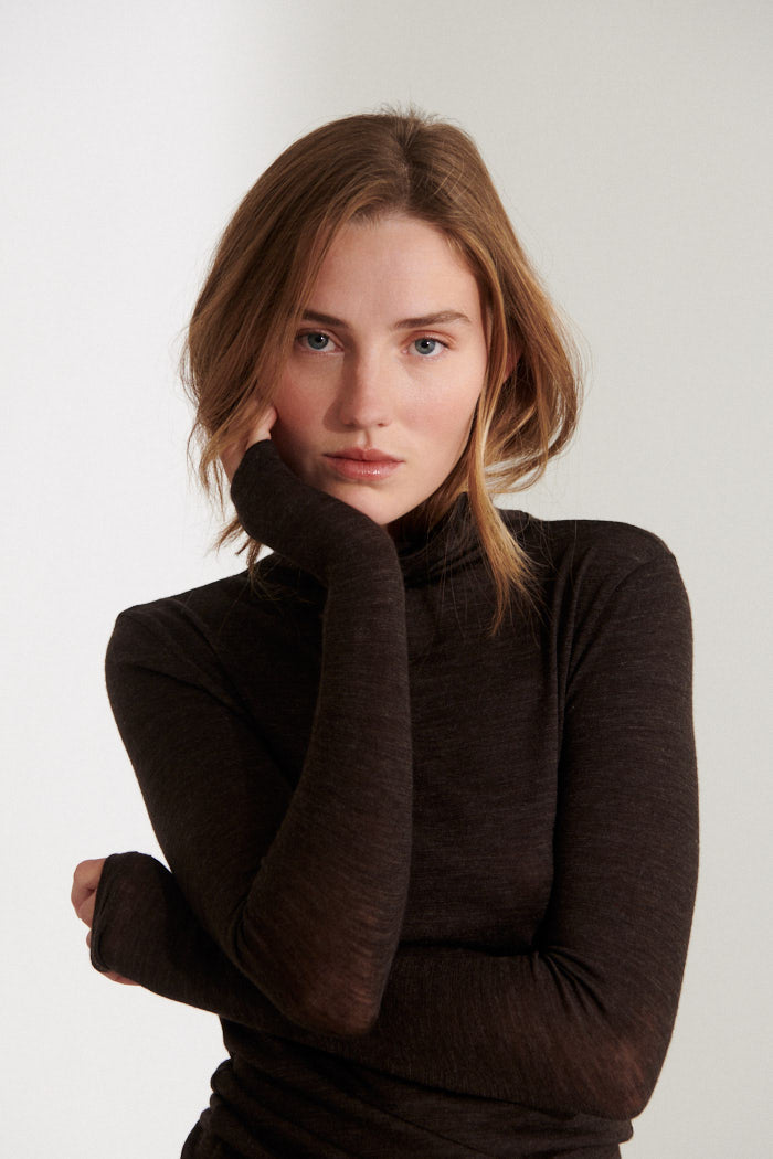 Basic Apparel Rinja T-Neck T-shirts 709 Chocolate torte